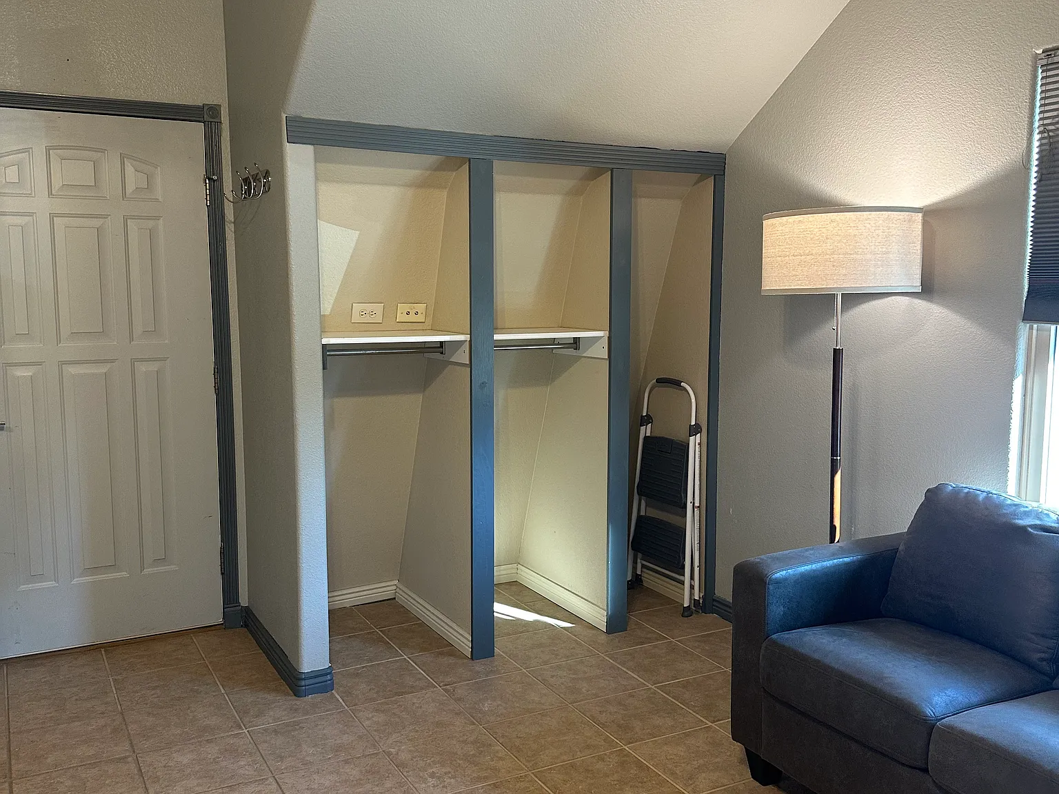 2815 Sitting Bull Way — Photo 3