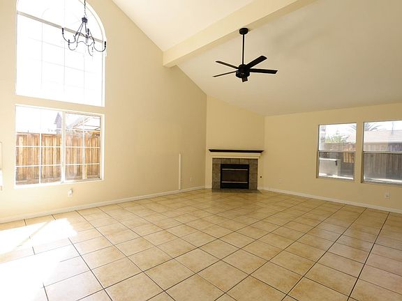 3rd image of 805 El Pinal Ln