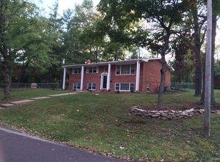 601 W Briarwood Ln, Columbia, MO 65203