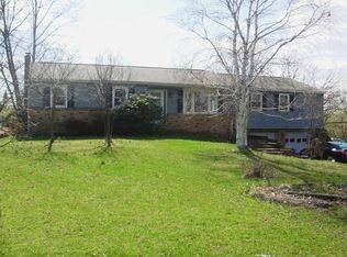 42 Whites Mill Rd, Telford, PA 18969