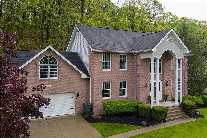 819 Stonebridge Dr, Greensburg, PA 15601 Zillow