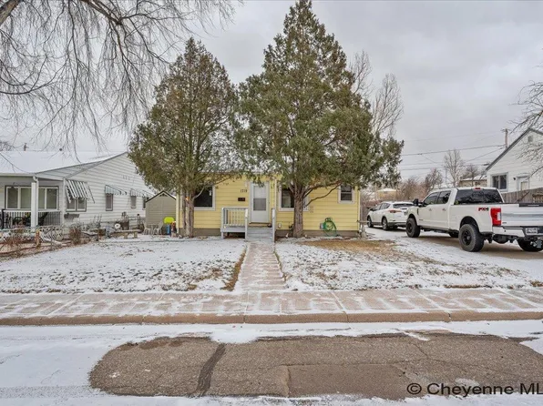 1719 Walnut Dr, Cheyenne, WY 82001