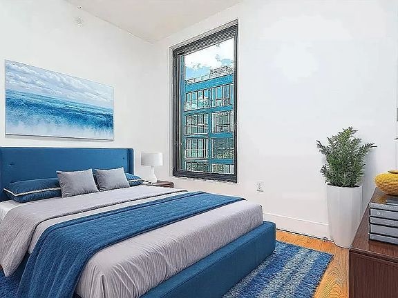 5th image of 169 Graham Ave #40