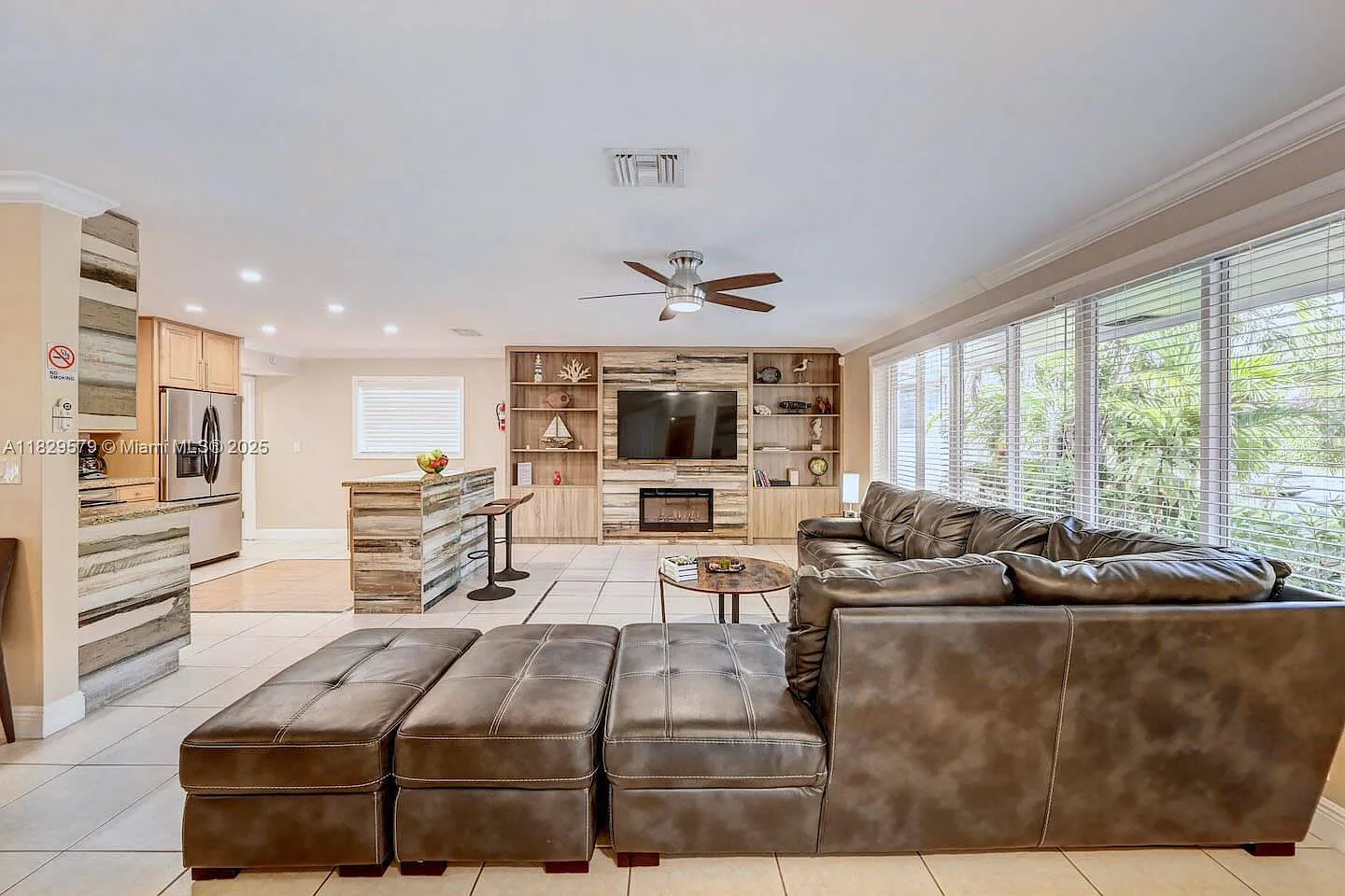 Hollywood Lakes Section — Photo 3