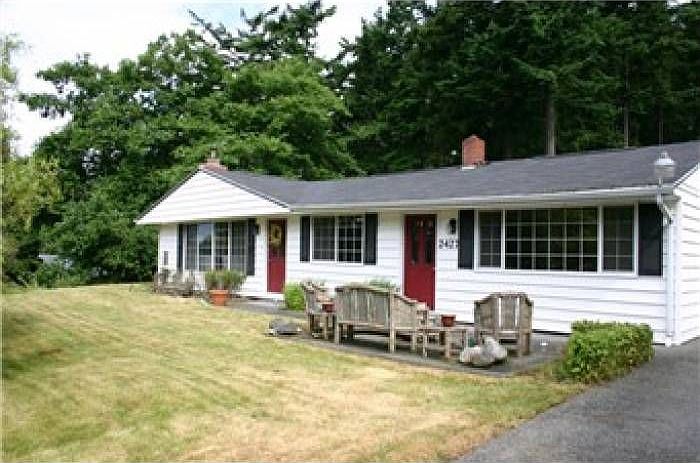 1st image of 2427 Loerland Ln