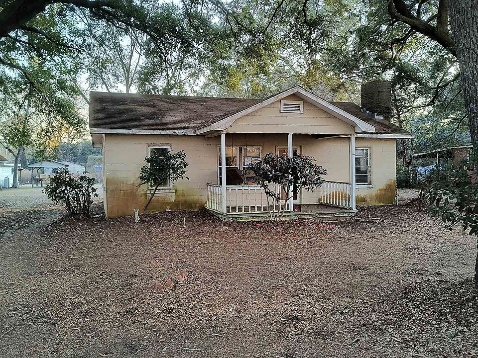 1st image of 147 Rubin Ave.