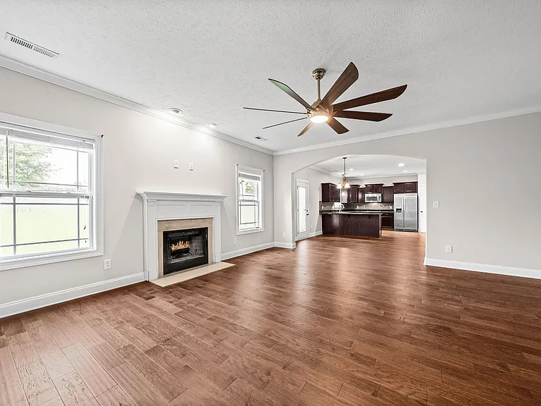 880 Cherry Blossom Ln — Photo 10