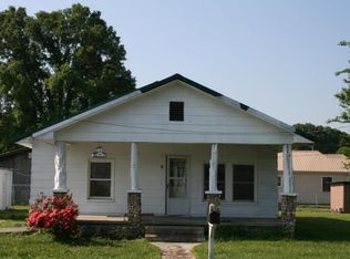 304 Maple St, Rossville, GA 30741