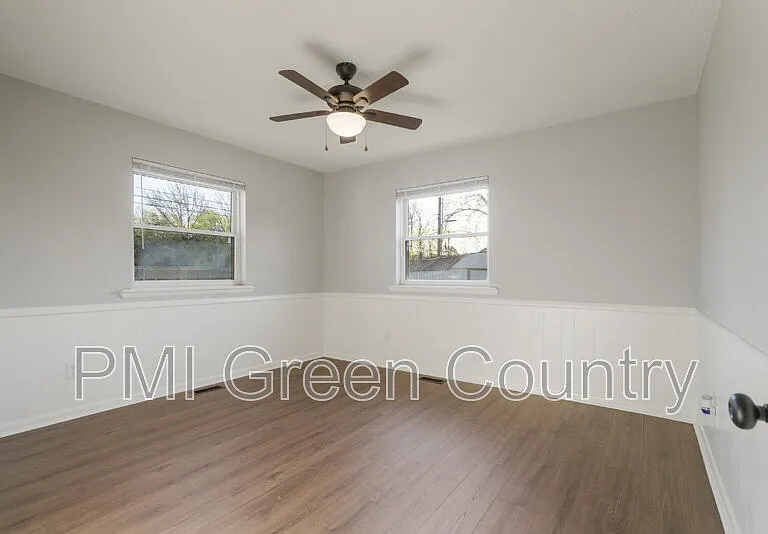 1601 S 1st Pl — Photo 17