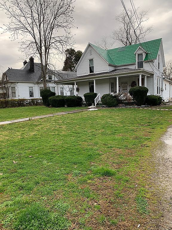 104 Main St, Paintsville, KY 41240 Zillow