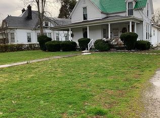 104 Main St, Paintsville, KY 41240