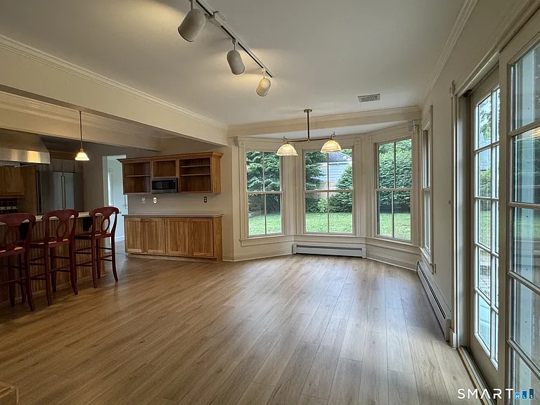 9 Lemay St — Photo 15