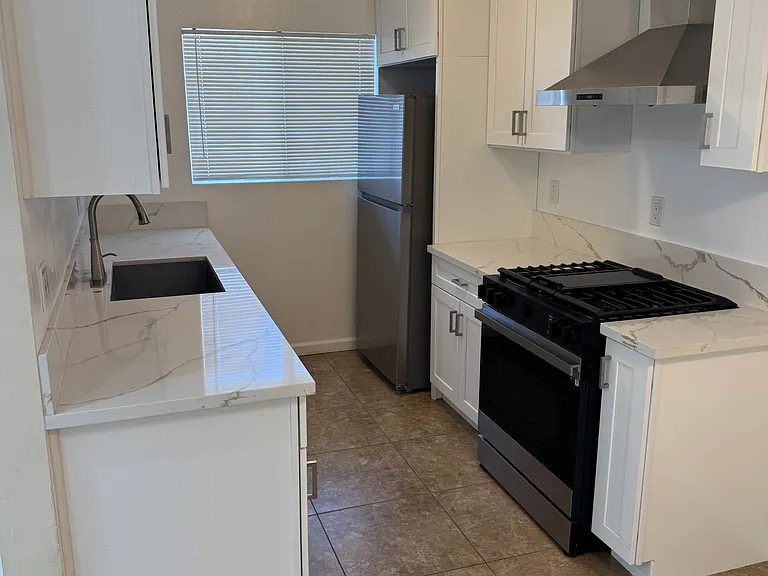 315 W Palmer Ave #3 — Photo 3