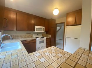 1400 Wallis Ct, Saint Helena, CA 94574