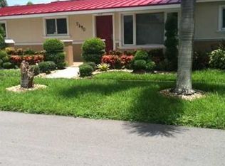 7490 Fillmore St, Hollywood, FL 33024