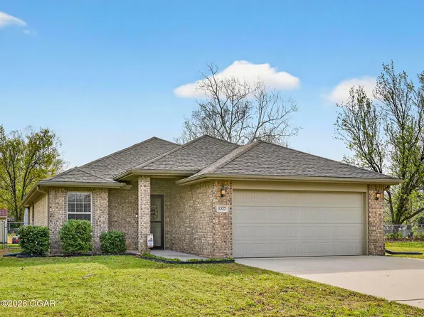 1327 N Goetz Blvd, Joplin, MO 64801