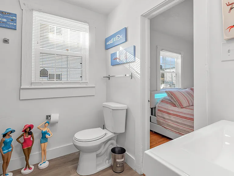 9628 19th Bay St #5 — Photo 22