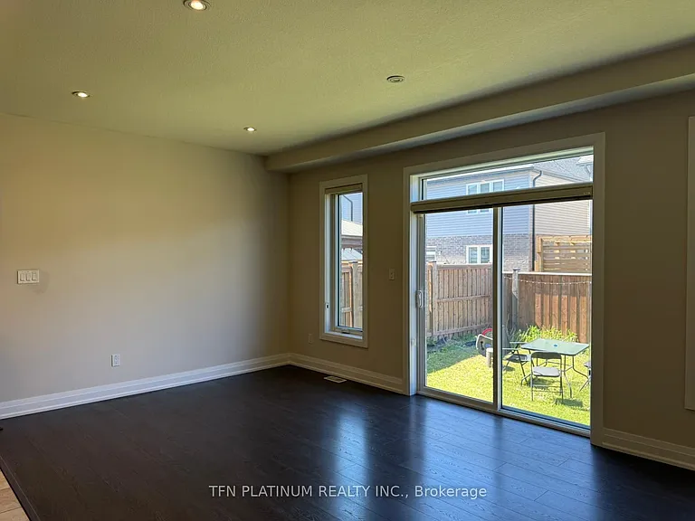 103 Monarch Woods Dr — Photo 7