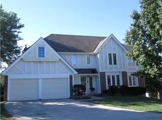 4 Nantucket Ct, Smithville, MO 64089