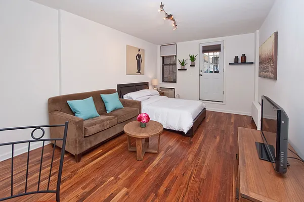 Rented by NOVO | media 16