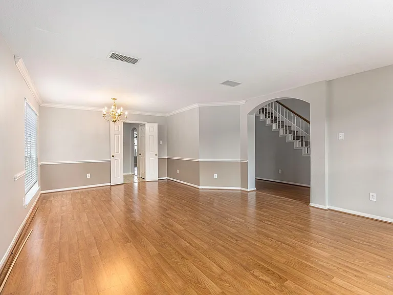 3603 NE Beacon Hill Dr — Photo 5