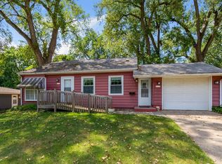 1117 Harold Dr SE, Cedar Rapids, IA 52403
