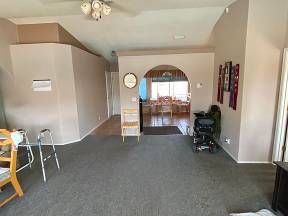 5th image of 3821 Churchill Dr