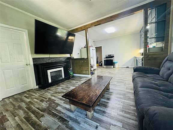 5th image of 2060 Chewelah Ave