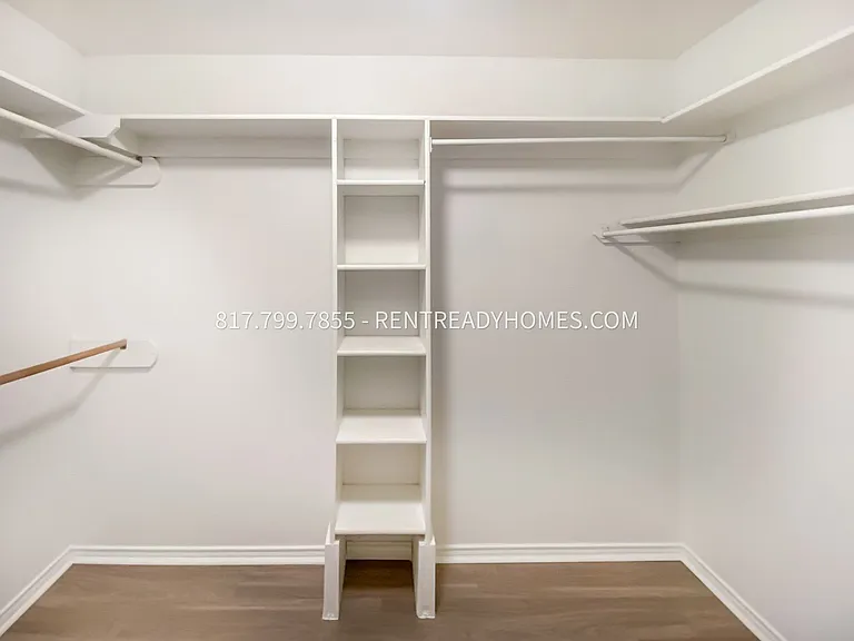 203 Shady Oaks Cir — Photo 13