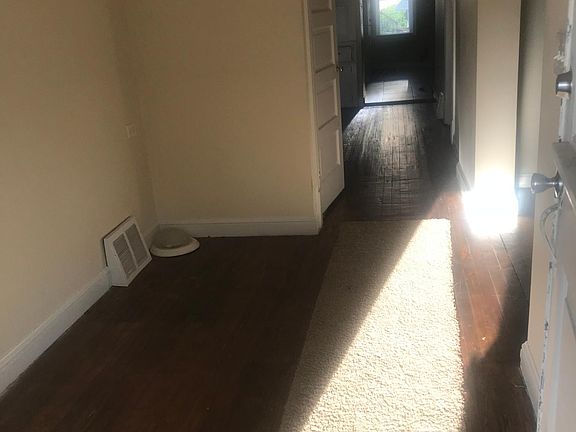 4th image of 1367 W 116th St