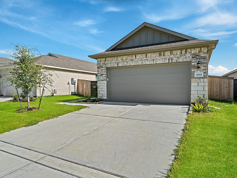 29215 Farmhouse Estates Dr