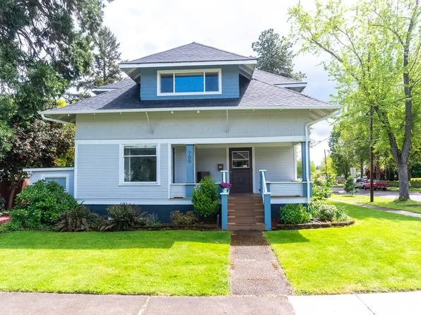 700 E 5th St #1, Newberg, OR 97132