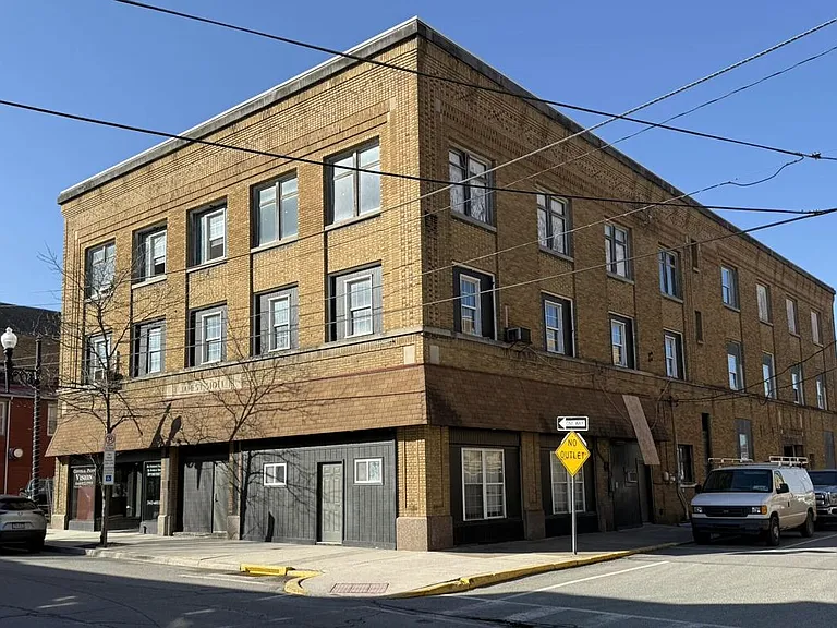 233 N Front St #202 — Photo 10
