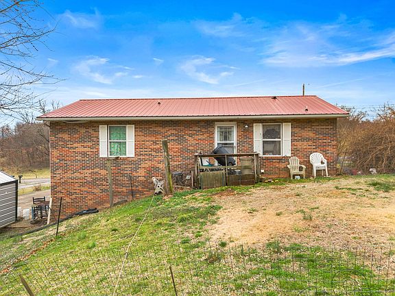 4th image of 3013 Buckingham Rd