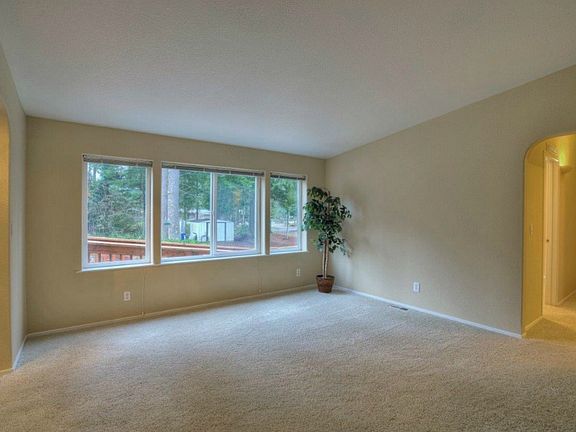 5th image of 36012 50th Ave E