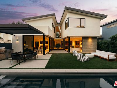 2831 Malcolm Ave, Los Angeles, CA, 90064