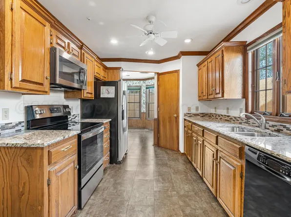 9 Windwood Pl, Canyon, TX 79015
