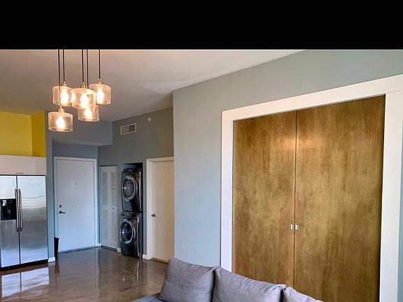 2nd image of 480 NE 30th St APT 2105