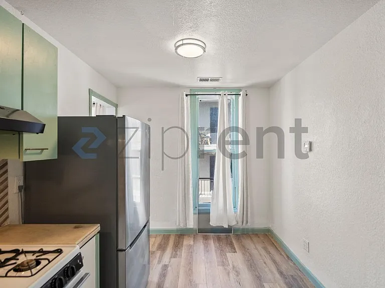 160 E Reed St #3 — Photo 13