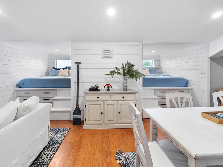 1026 Lillian Ln — Photo 39