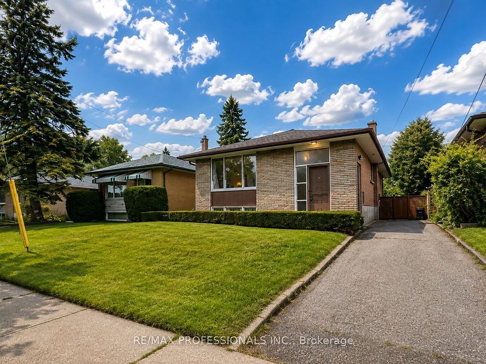 1st image of 28 Baskerville Cres