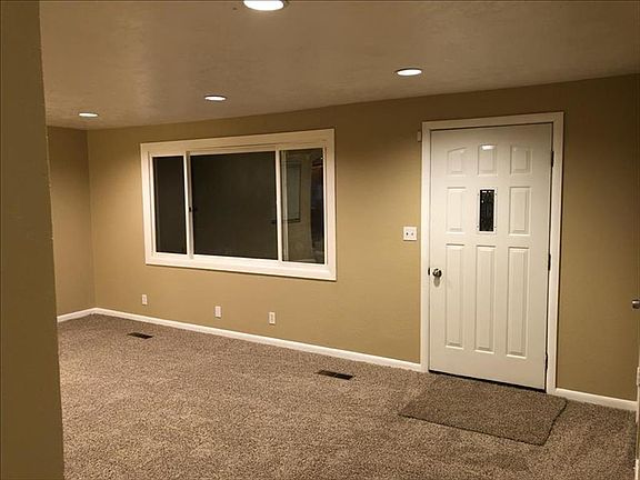 2nd image of 1060 Cathryn Ave