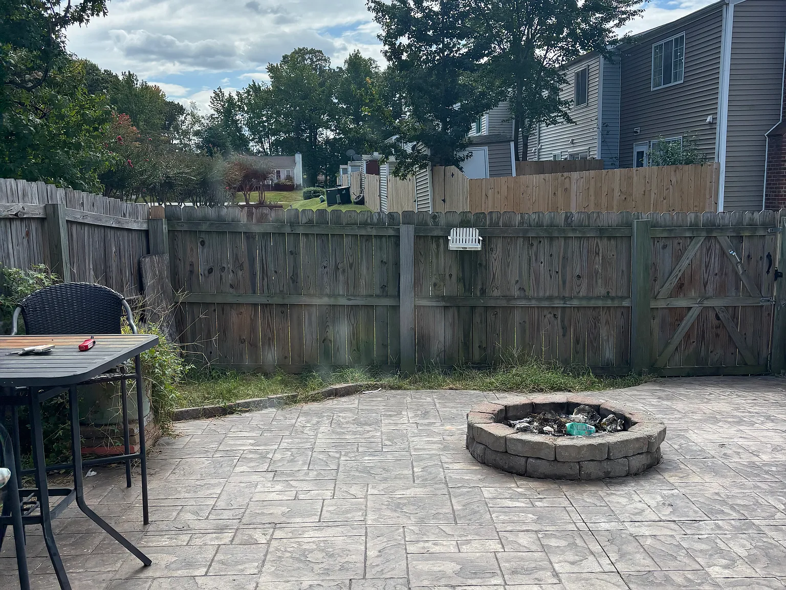 3 bed, 1.5 bath, 1400 sqft, $1,400 — Photo 4