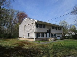 98 Trumbull St, West Haven, CT 06516