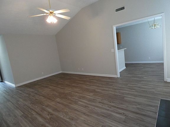 3rd image of 1241 Eastwoods Dr