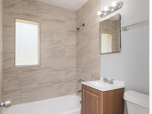 5th image of 1922 MACLEAN Road