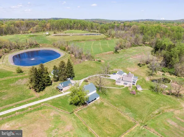 2639 Westover Ln, Chester Springs, PA 19425