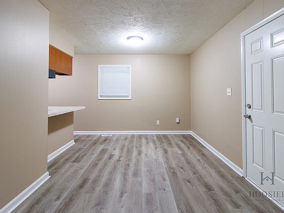 5th image of 3914 Richelieu Rd