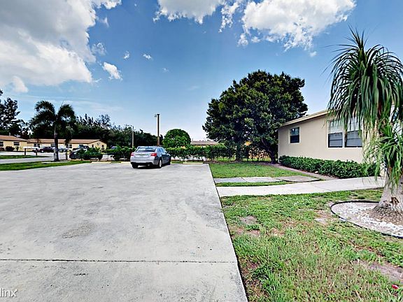 3482 48th Ln S Lake Worth FL