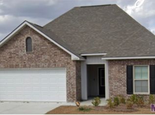 13725 Acacia Ct, Denham Springs, LA 70726